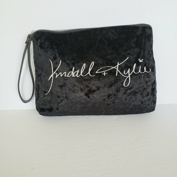 Kendall Kylie Clutch Bag Pink Zip Top Make Up Black Large Wristlet Velour Pouch - Picture 1 of 7